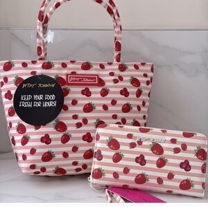 🔹️Betsey Johnson🔹️ Strawberry Stripe Lunch Tote and Wallet Bundle Set